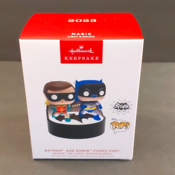 2023 Hallmark Batman And Robin Funko Pop! Magic Ornament NIB with Sound - Picture 1 of 5